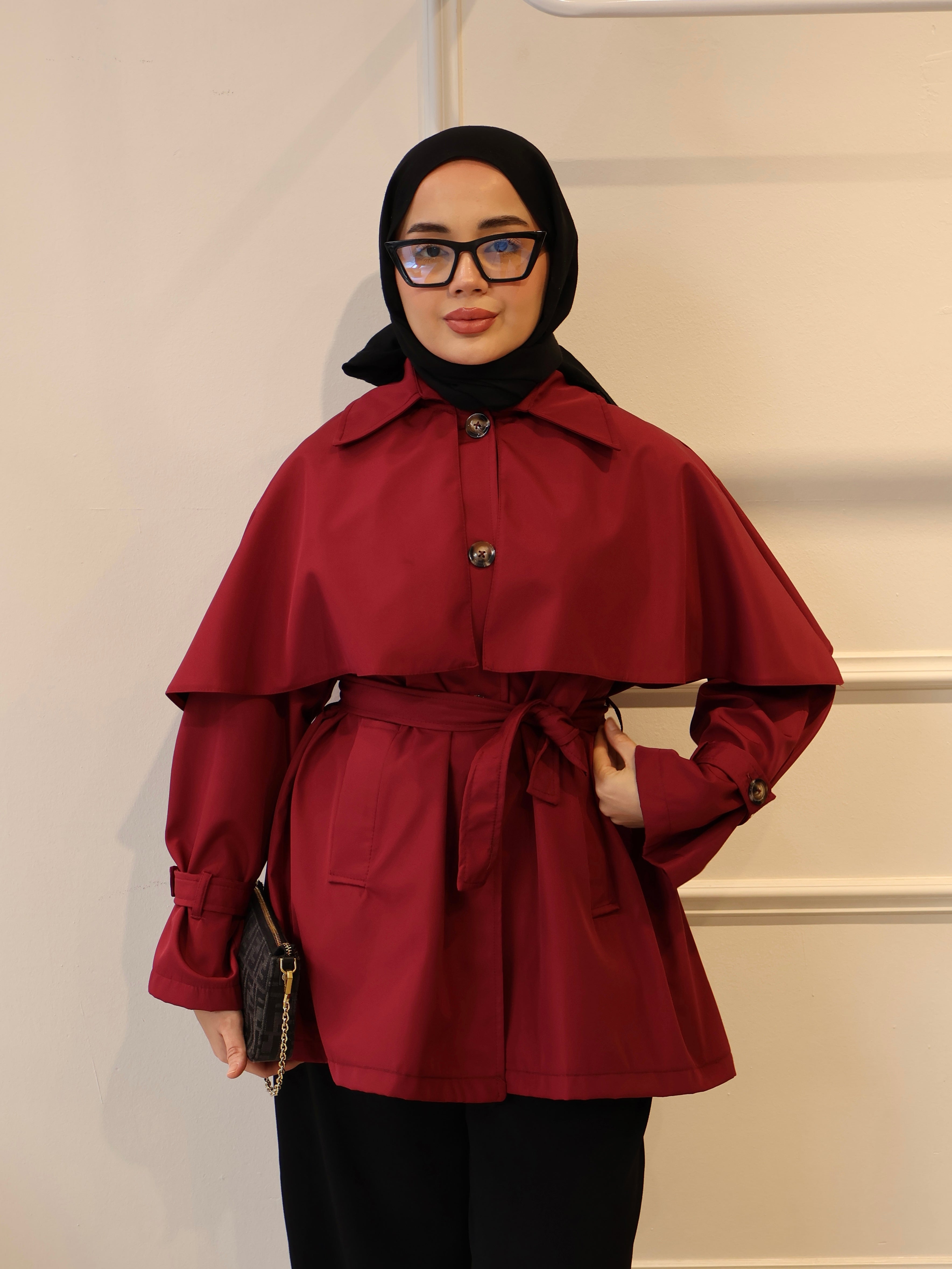 Pelerinli Kısa Trençkot