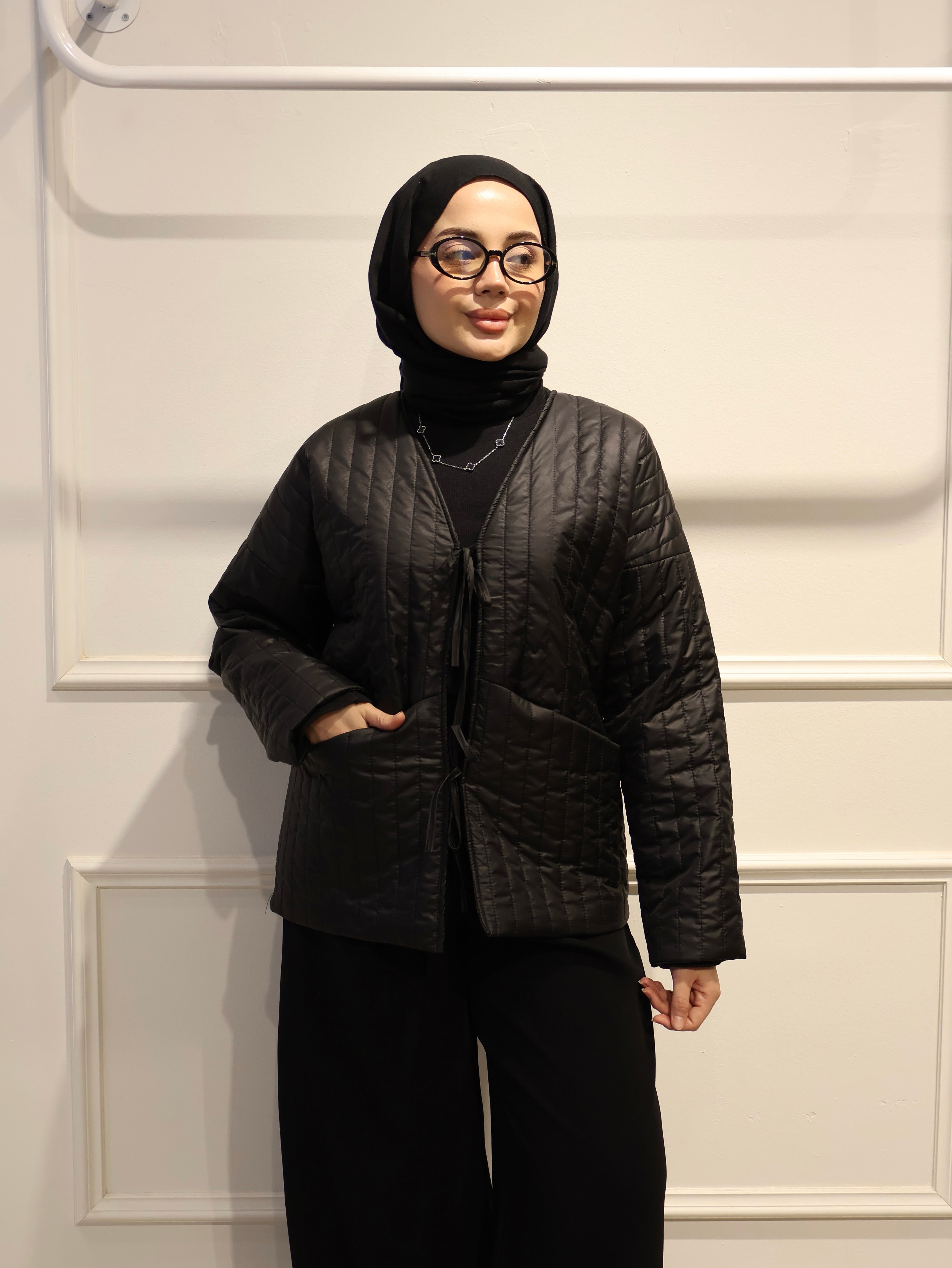 Kapitone Bağlamalı Mont