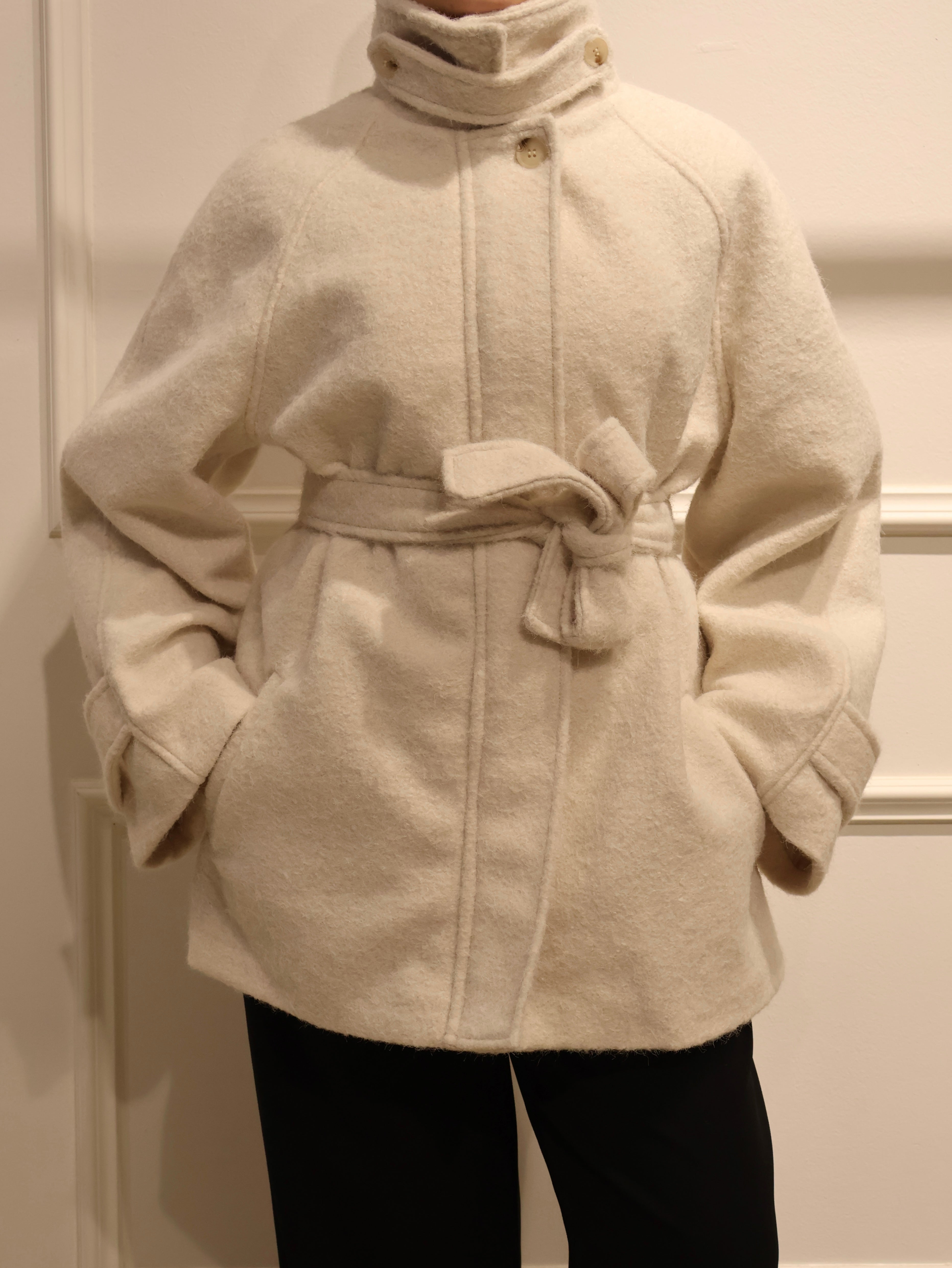 Dik Yaka Kısa Kaban